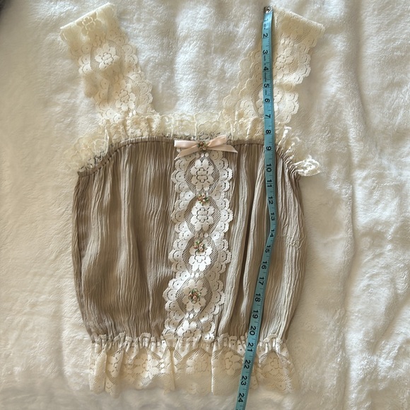 On the Rocks Blouse - Picture 9 of 11